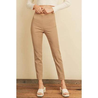 Back Slit Tapered Stretch Trousers