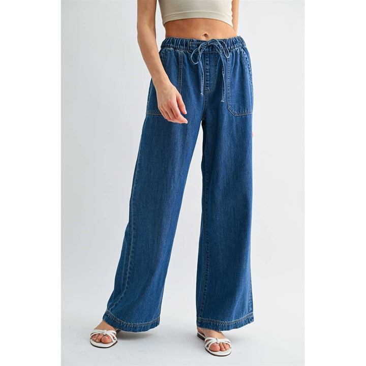 HIGH-RISE WIDE LEG JOGGER