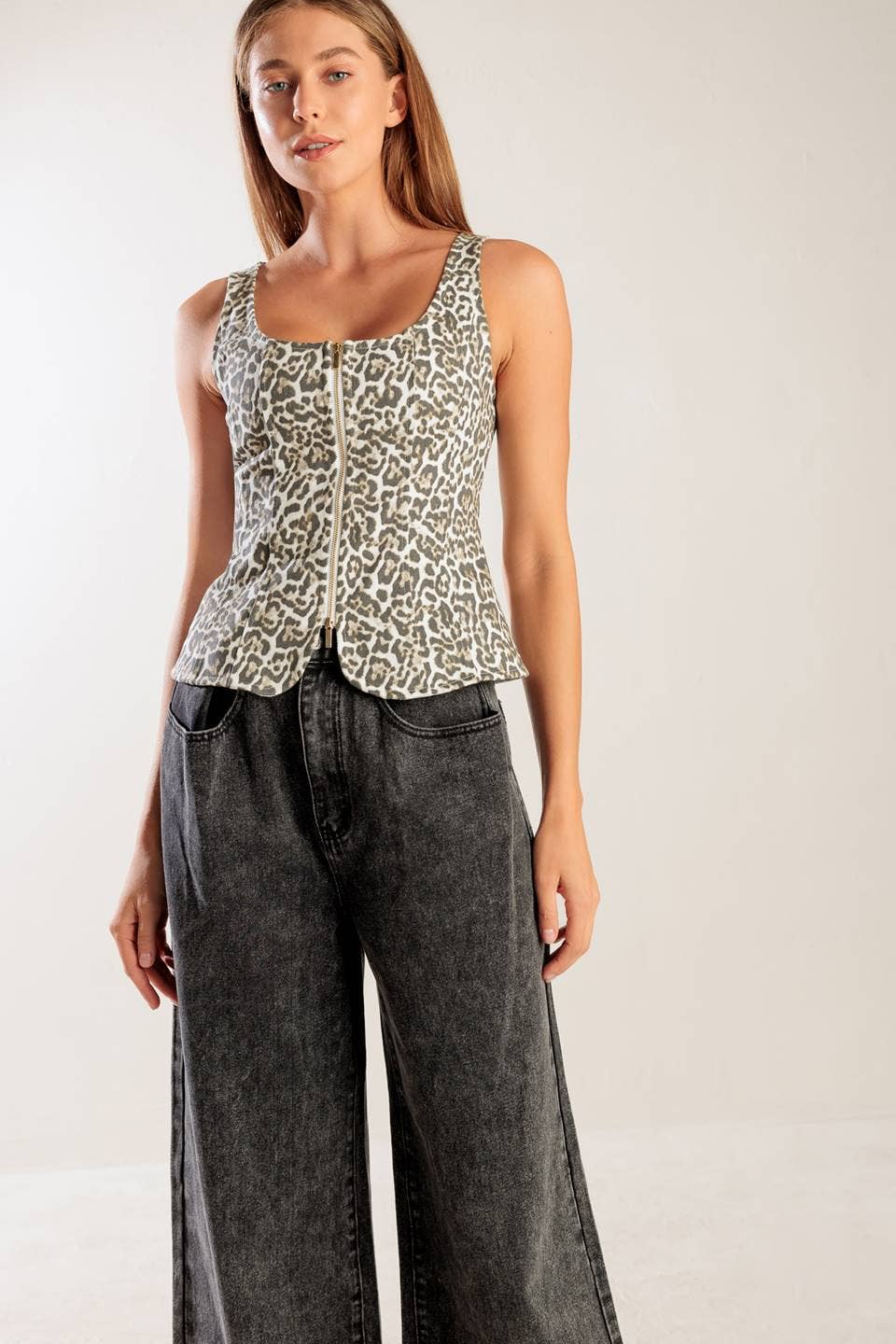 Leopard print woven vest