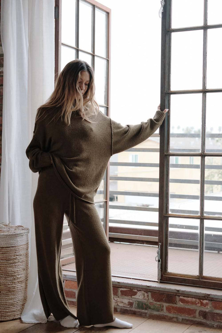 Textured Knit Split-Hem Drawstring Sweater Pants