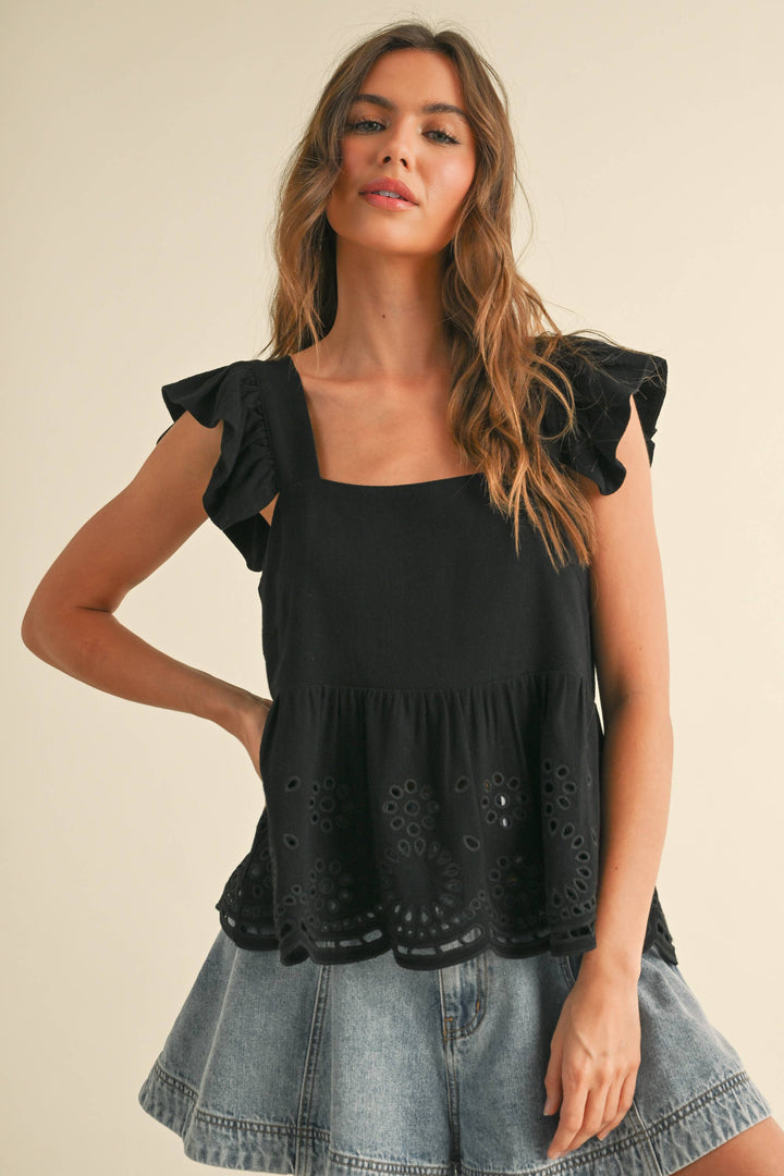 EYELET BOTTOM BLOUSE