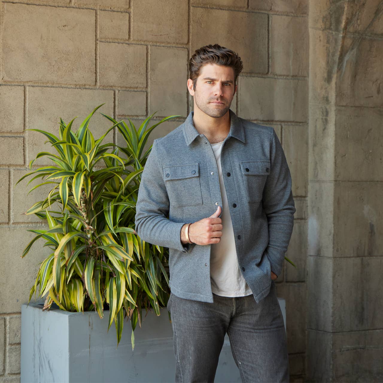 Men’s Gray Snap Shirt Jacket