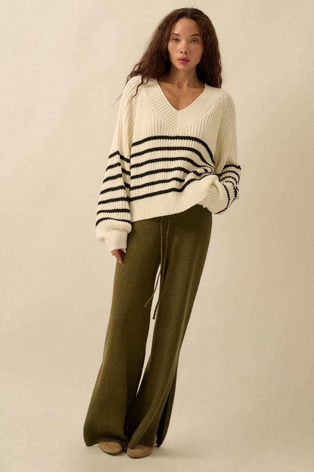 Textured Knit Split-Hem Drawstring Sweater Pants