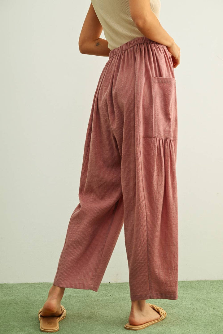 MAUVE PINSTRIPED LOOSE PANTS WITH POCKETS