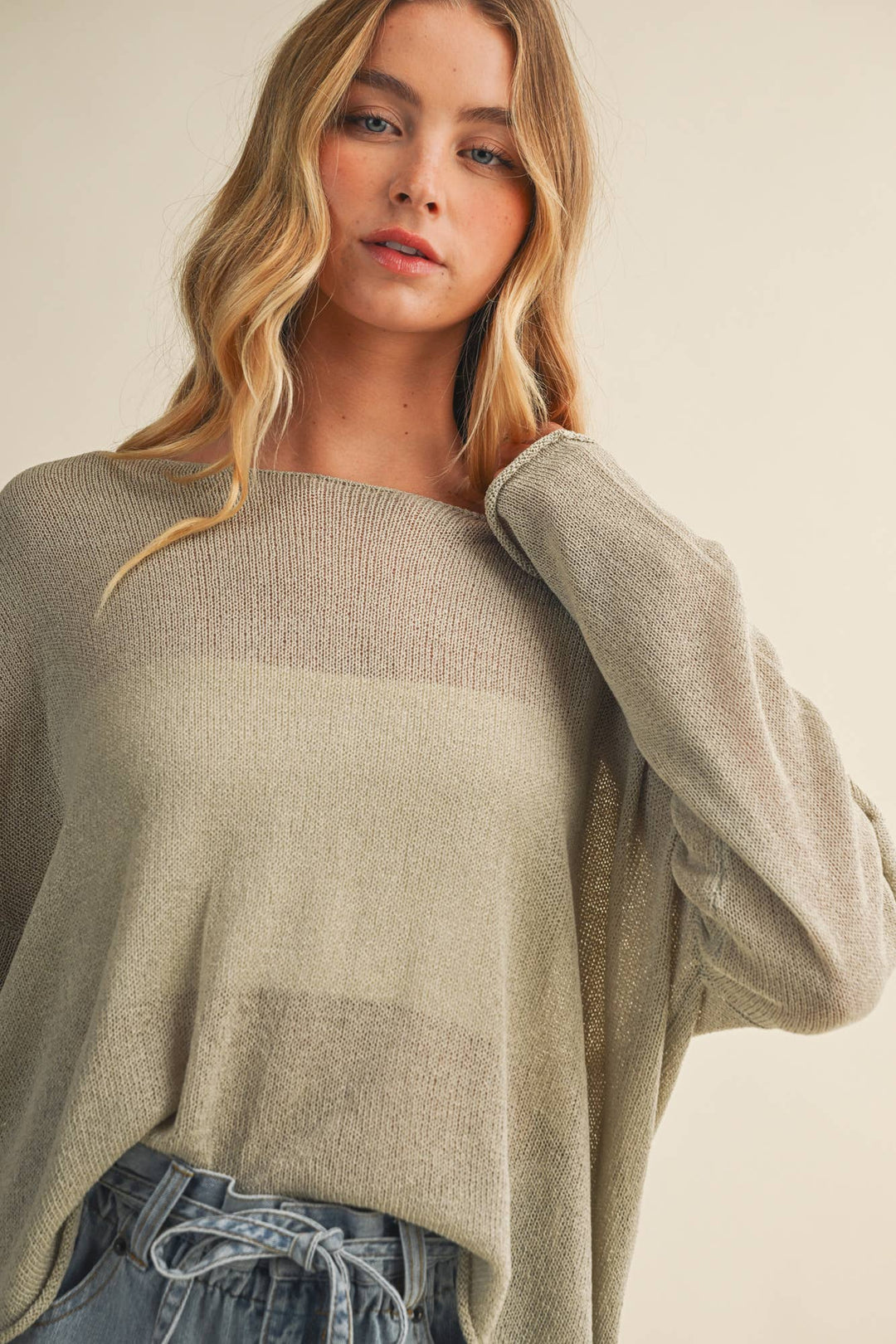 OVERSIZED PULLOVER SWEATER TOP